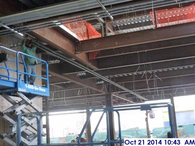 Installing gas pipes at the 1st Floor Facing West  (800x600)
